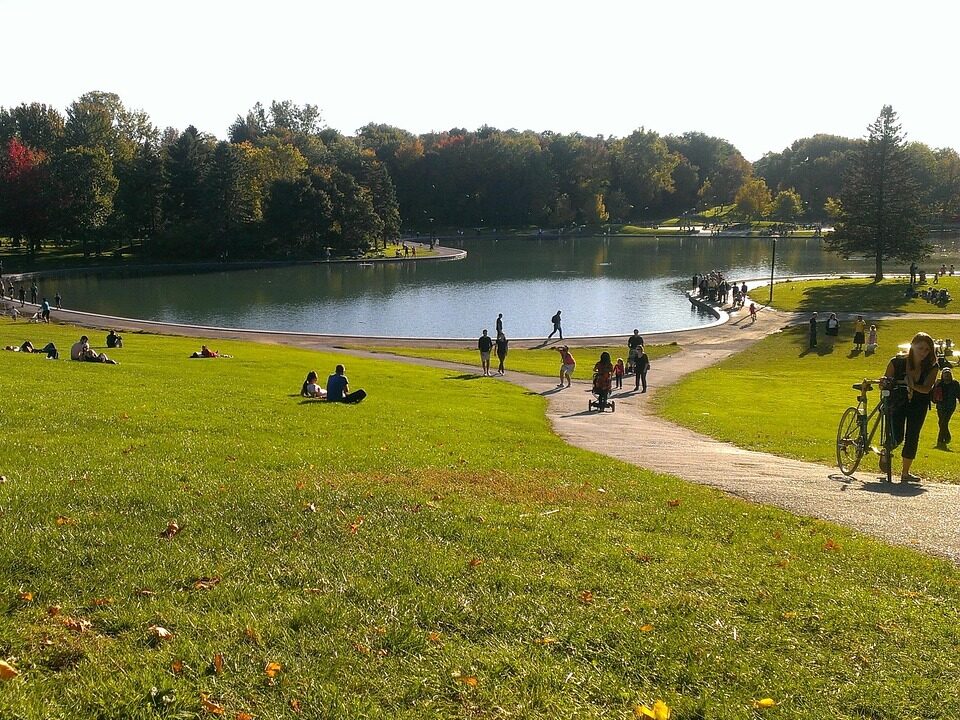 lake mont royal canada